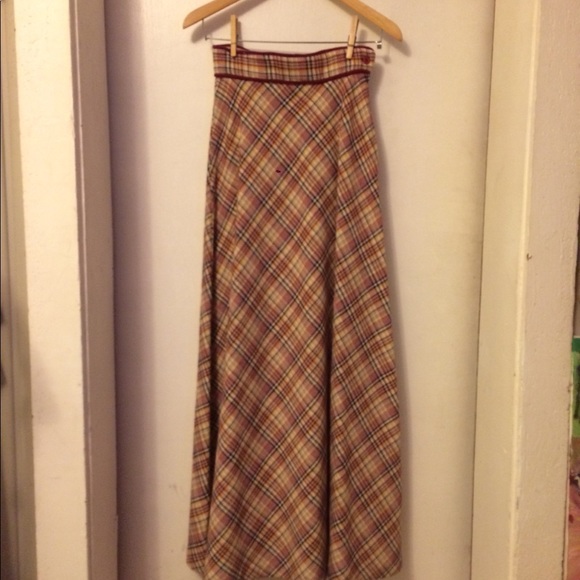 Vintage Plaid Wool Maxi Skirt - Warm & Stylish - Picture 8 of 8